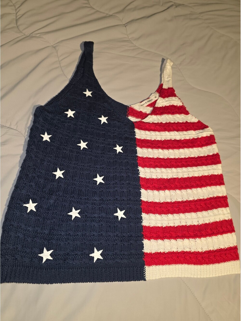 Patriotic American Flag Knit Sweater Tank Top Moon & Madison Size Medium USA
